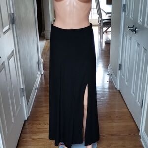 Elegant Black Kenar Maxi Skirt with Side Slit